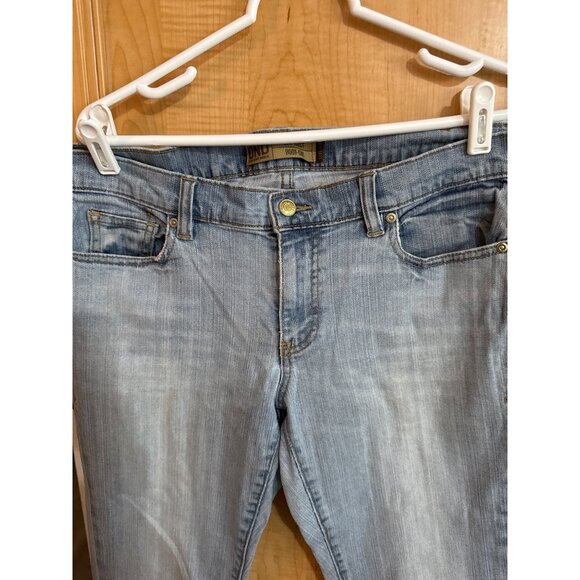 Old Navy Womens Boot-Cut Low Waist Stretch Jeans Size 8 Long Light Wash 30” inse - Picture 3 of 6